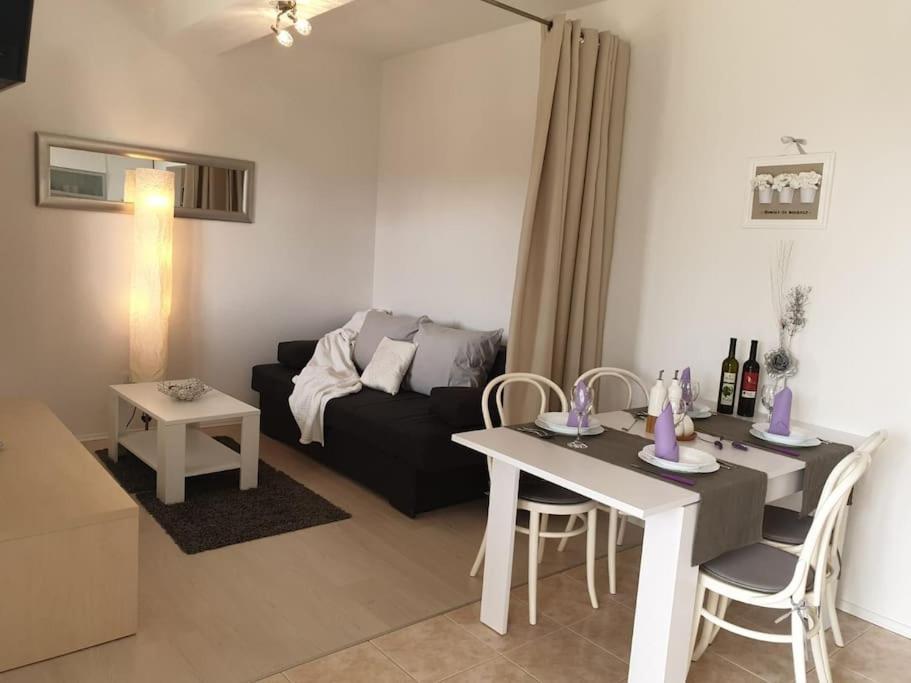 Apartments Regina Bol Zewnętrze zdjęcie