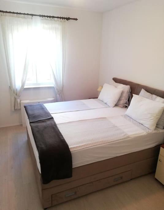 Apartments Regina Bol Zewnętrze zdjęcie